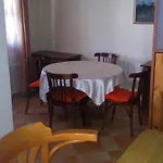 Mediterran Apartmanhaz *