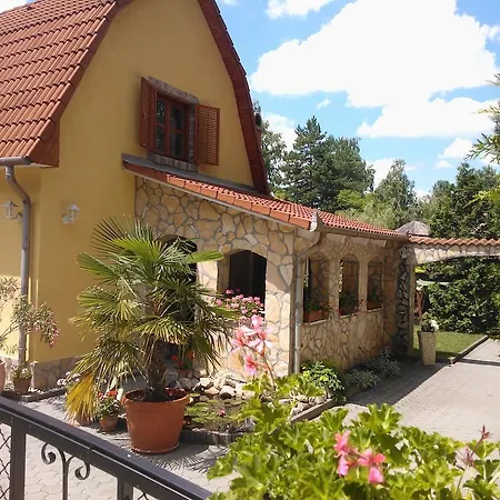 Mediterran Apartmanhaz Apartment