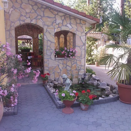 Mediterran Apartmanhaz Szantod
